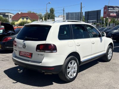 VOLKSWAGEN TOUAREG 3.0 V6 TDI Tiptronic ic Magyarországi. 3.5T vonóhorog. napfénytető. barna bőr. szervizelt!