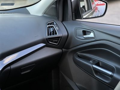FORD KUGA 2.0 TDCi Titanium Technology AWD Magyarországi. Gyári fényezés. Carplay. Szervizelt. Vonóhorog!