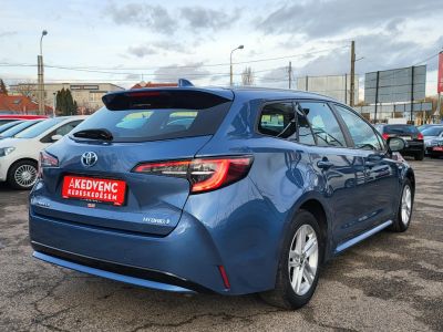 TOYOTA COROLLA Touring Sports 1.8 Hybrid Active e-CVT 43e km. LED Tempomat Kamera Bluetooth Megkímélt!