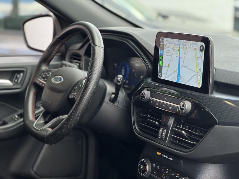 FORD KUGA 2.5 FHEV ST-Line X CVT 42e km. újszerű állapot