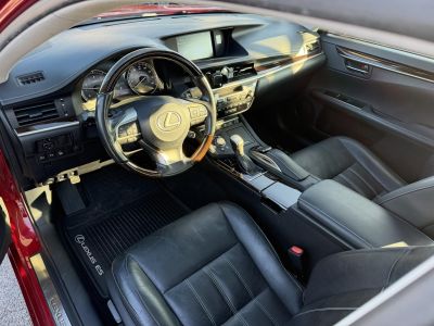 LEXUS ES 300H 112e km. Fakormány. ülésszellőzés. kormányfűtés. kamera. roló!