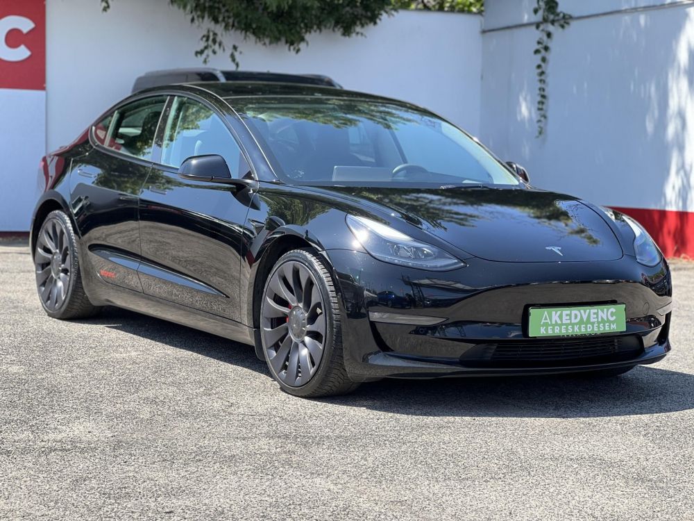 TESLA MODEL 3 Performance AWD (Automata) 106e km. mátrix LED. AMD Ryzen. hőszivattyú. garanciális!