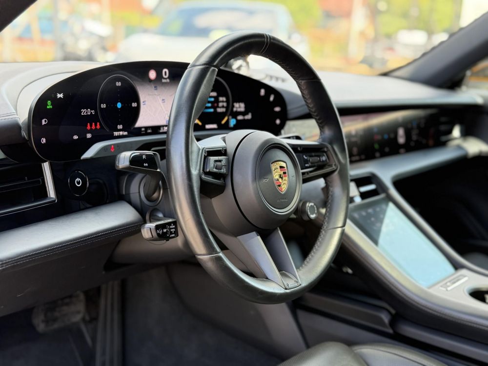 PORSCHE TAYCAN 4S Battery plus. 73e km. ülésszellőztetés. masszázs. légrugó. passenger DISPLAY!