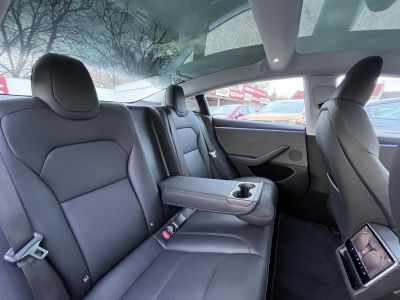 TESLA MODEL 3 RWD (Automata) HIGHLAND 27e km. AMD Ryzen. Gyári garancia 2032-ig. 500km hatótáv!