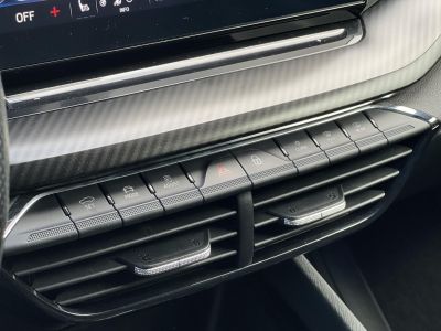 SKODA OCTAVIA Combi 2.0 TDI SCR RS DSG Magyarországi. Gyári fényezés. Végig vezetett szervizkönyv!