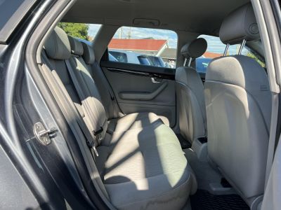 AUDI A4 Avant 2.0 PD TDI Multitronic Tempomat Digitklíma Vonóhorog 4x.elablak!