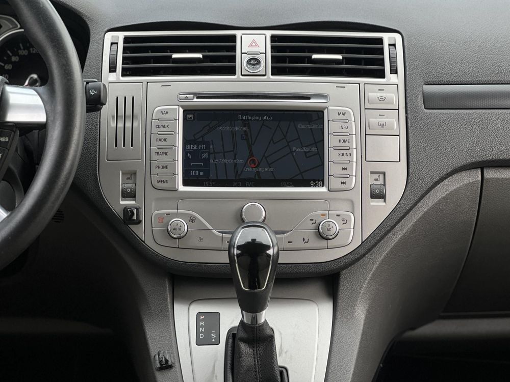 FORD KUGA 2.5T Titanium Individual 4WD (Automata) Magyarországi. 4 évszakos gumik. világos belső. vezérlés cserélve!