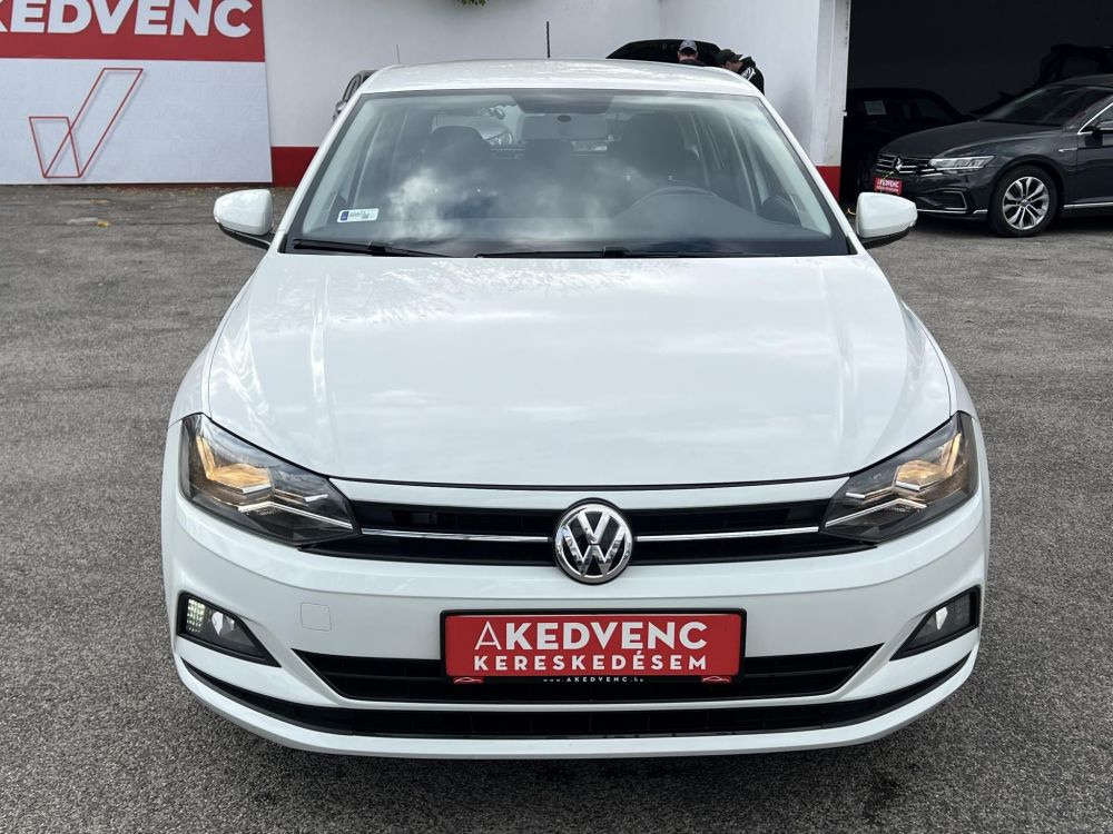 VOLKSWAGEN POLO VI 1.6 TDI SCR Comfortline Klíma Tempomat Navi Bluetooth 4 évszakos gumik!