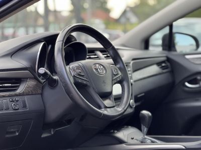 TOYOTA AVENSIS Touring Sports 2.0 D-4D Executive Magyarországi. Gyári fényezés. Végig vezetett szervizkönyv!
