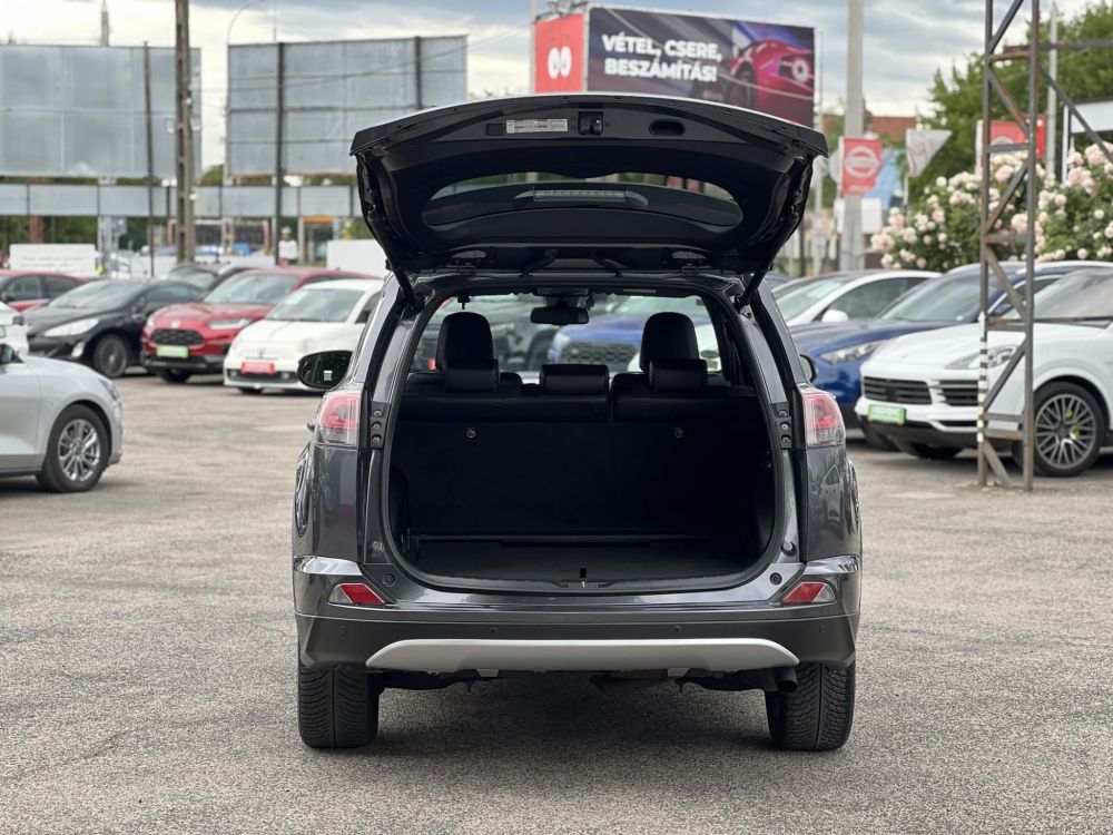 TOYOTA RAV 4 Rav4 2.5 Hybrid Executive 2WD e-CVT 114e km. Tempomat Ülésfűtés Navi Sávtartó Kamera Keyless
