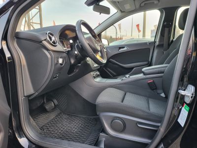 MERCEDES-BENZ B 180 d Urban 7G-DCT M.o.-i. LED Tempomat Navi Ülésfűtés PDC