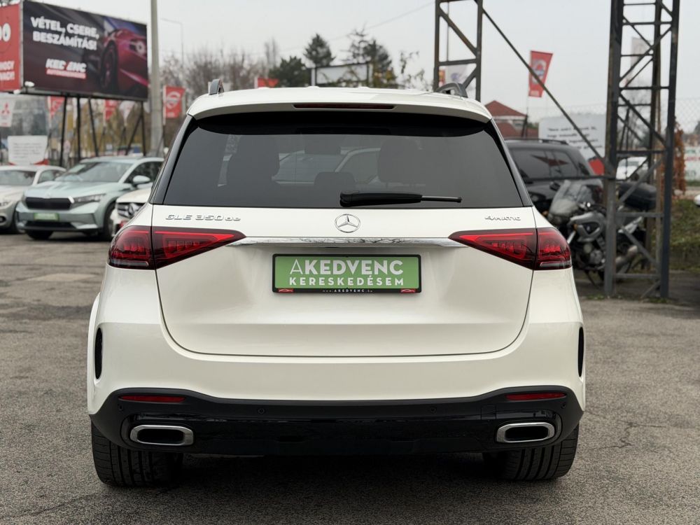 MERCEDES-BENZ GLE 350 de 4Matic 9G-TRONIC Plug-in hybrid AMG csomag. LED Burmester Távtartó Táblafelismerő Holttér Sávtartó Carplay