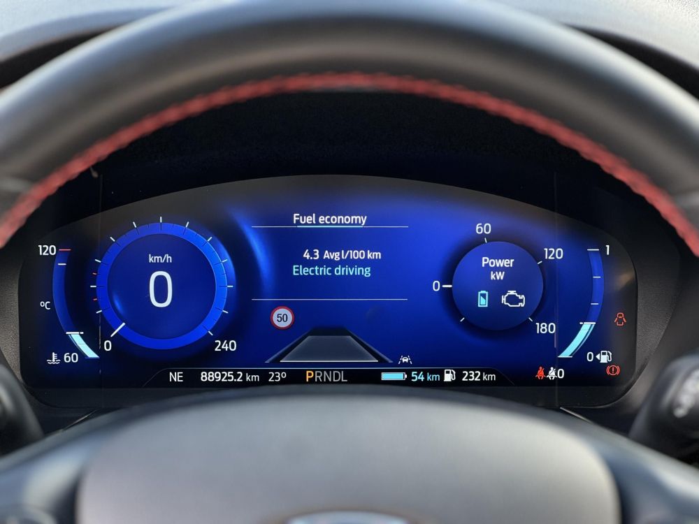 FORD KUGA 2.5 PHEV ST-Line X CVT 88e km. head-up. vonóhorog. ülés-kormányfűtés. CARPLAY!