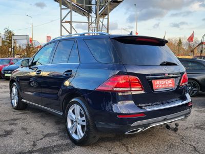 MERCEDES-BENZ GLE 350 d 4Matic 9G-TRONIC 105e km. LED Tempomat Memória Navi Barna bőr Holttér Ülésfűtés Vonóhorog