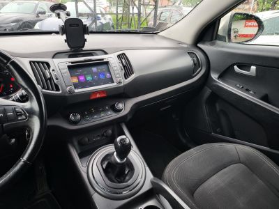 KIA SPORTAGE 1.7 CRDi LX M.o.-i. A legjobb áron! Szervizelt! 4 évszakos gumik!