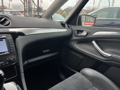 FORD S-MAX 2.0 TDCi Titanium Powershift Mélyen ár alatt! Tempomat Navi Ülésfűtés Félbőr PDC