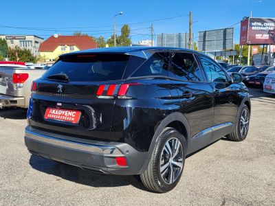 PEUGEOT 3008 1.5 BlueHDi Allure EAT8 EURO6.2 Tempomat Navi Holttér Sávtartó Kamera PDC Bluetooth