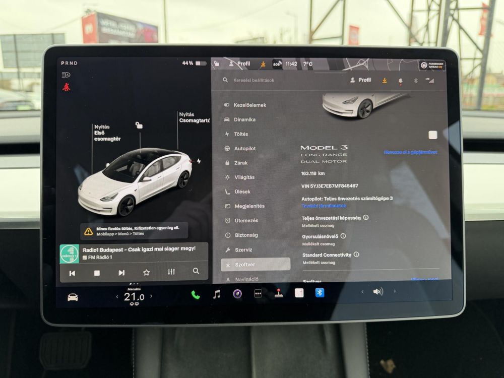 TESLA MODEL 3 Long Range AWD (Automata) FSD. FEHÉR BELSŐ. Perf BOOST. garanciális. hőszivattyú. vonóhorog!