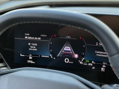 AUDI Q5 SB 40 TDI quattro S-tronic S-line M.o-i. 1.tul. újszerű állapot. garanciális. sérülésmentes!