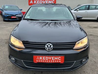 VOLKSWAGEN JETTA VI 1.4 TSI Highline DSG Magyarországi Tempomat Klíma Ülésfűtés Bőr