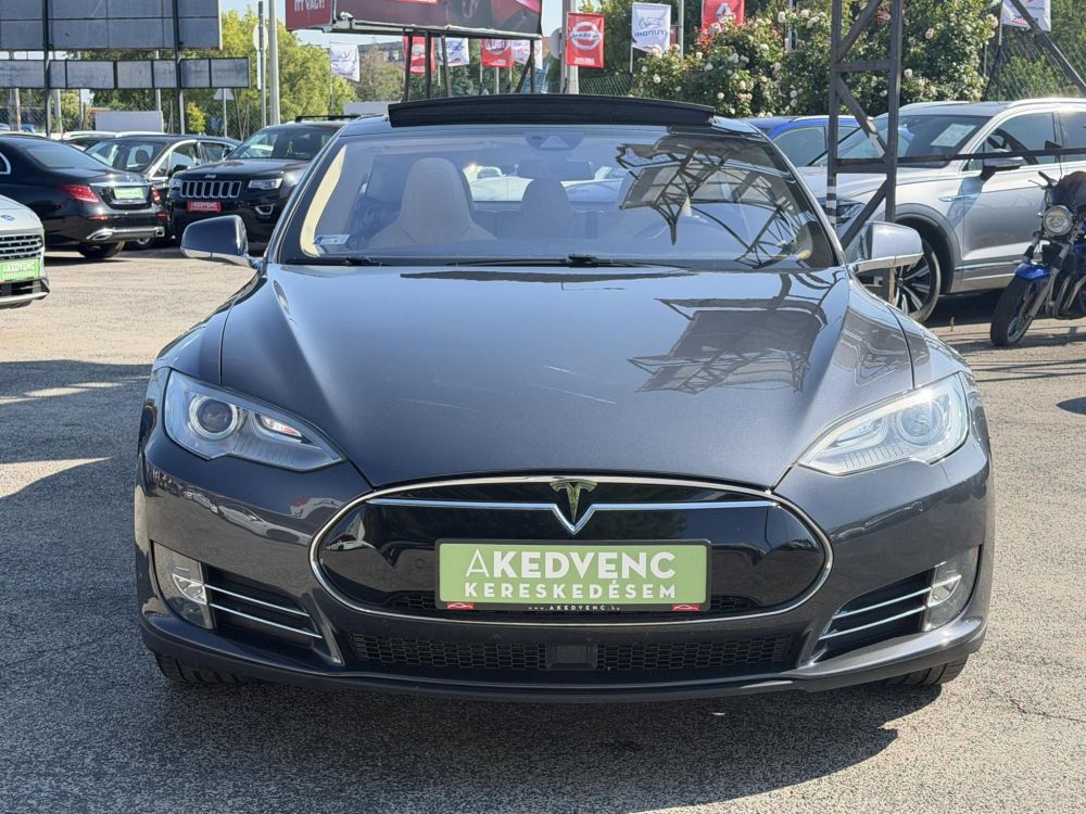 TESLA MODEL S 85 (Automata) SC01. CCS UPGRADE. FREE SUPERCHARGER. 88% AKKU!