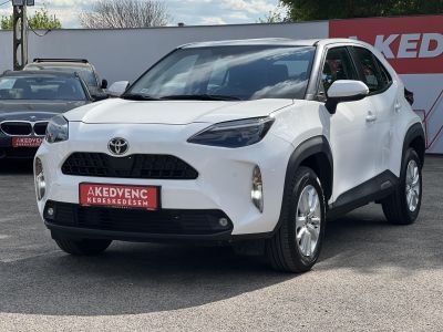 TOYOTA YARIS CROSS 1.5 VVT-i Active Gyári garancia Carplay Űlésfűtés 42e km!