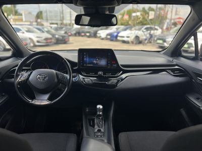 TOYOTA C-HR 1.8 Hybrid Dynamic e-CVT 104e km. LED. sávtartó. tempomat. kamera. márkaszervizelt előélet!