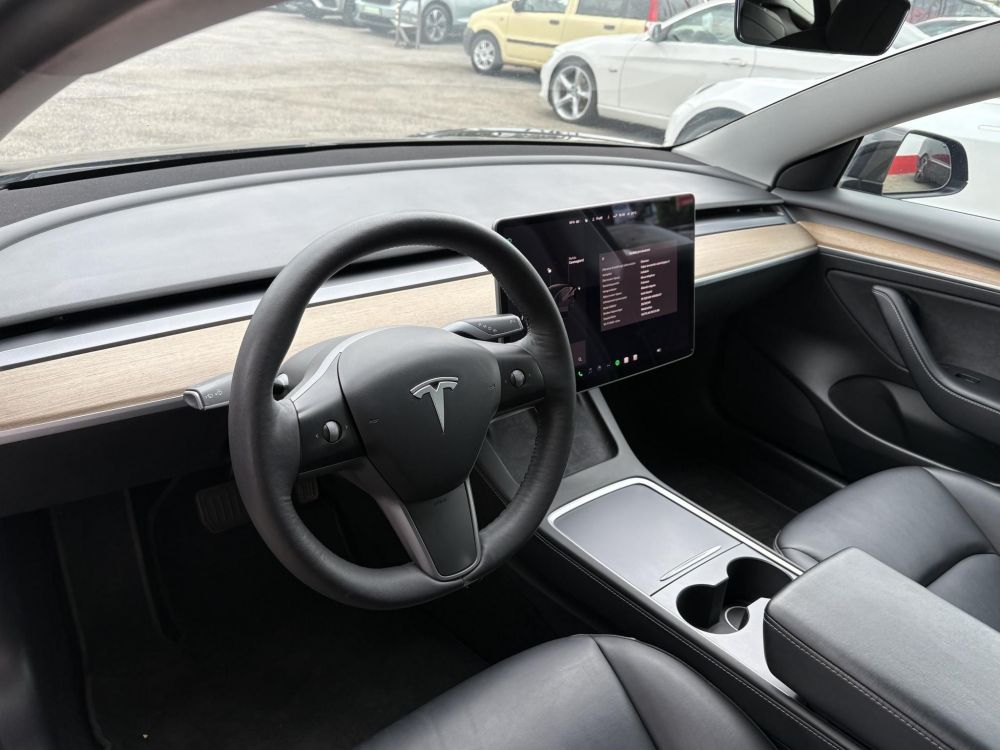 TESLA MODEL 3 Long Range AWD (Automata) mátrix LED. garanciális. hőszivattyú. premium hifi. 500km-es hatótáv!
