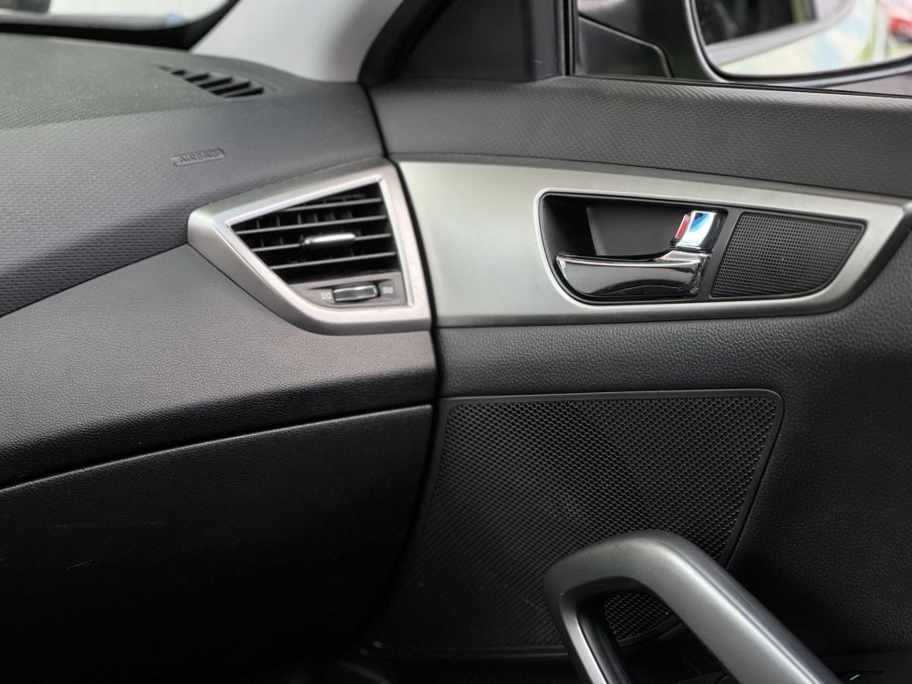 HYUNDAI VELOSTER 1.6 GDI Life klíma. tolatóradar. bluetooth. 2 gyári kulcs!