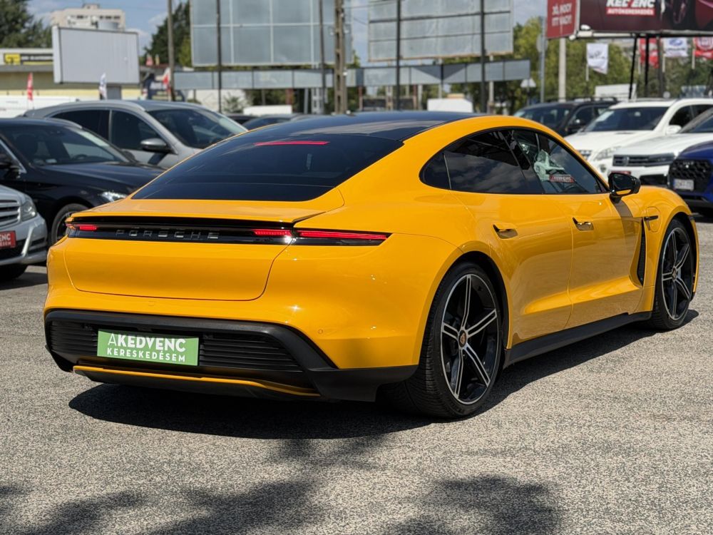 PORSCHE TAYCAN 4S Battery plus. 73e km. ülésszellőztetés. masszázs. légrugó. passenger DISPLAY!