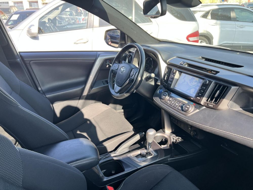 TOYOTA RAV 4 Rav4 2.5 Hybrid Selection MY18 e-CVT 121e km. megkímélt. Hybrid garancia!