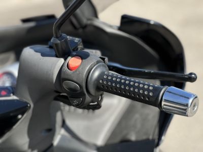 APRILIA SR MAX 300 Akrapovic