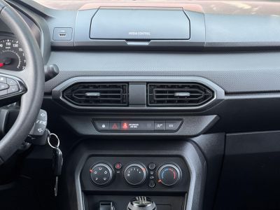 DACIA SANDERO 1.0 TCe Essential Magyarországi. Gyári fényezés. Végig vezetett szervizkönyv!
