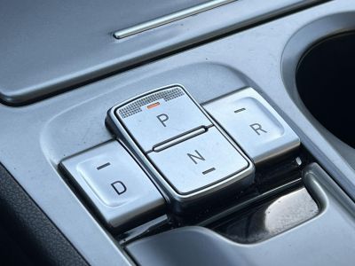 HYUNDAI KONA EV 64kWh Premium Magas felszereltség. megkímélt állapot! LED fényszóró Kamera Keyless Android!