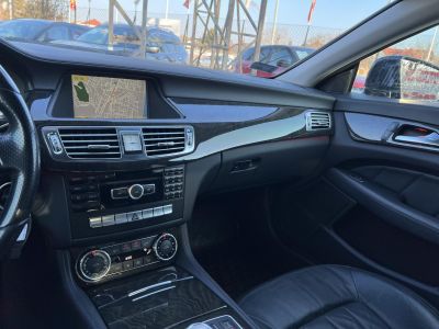 MERCEDES-BENZ CLS 350 CDI 4Matic BlueEFFICIENCY (Automata) Xenon Navigáció Tempomat Napfénytető PDC Bőr Bluetooth