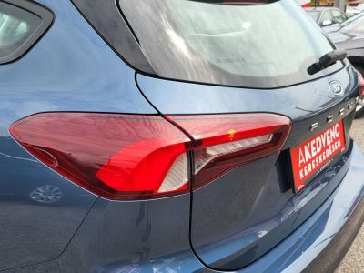 FORD FOCUS 1.5 EcoBlue Active (Automata) LED Tempomat Navi Bluetooh PDC