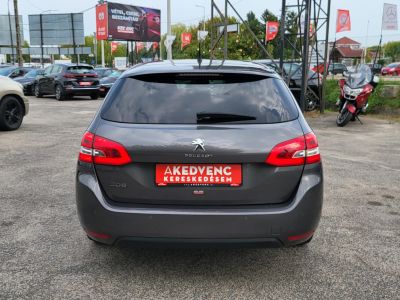 PEUGEOT 308 SW 1.6 BlueHDi Style EAT6 M.o.-i. Végig szervízelt Digit klíma Tempomat Bluetooth