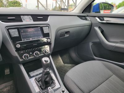 SKODA OCTAVIA 1.5 TSI ACT Style 96e km. M.o.-i. 1.tul. Digitklíma Távtartó Tempomat Ülésfűtés Bluetooth