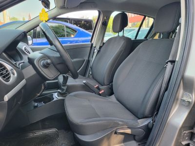 RENAULT CLIO 1.2 16V Authentique M.o.-i. 110e km! Klíma El.ablak Téli/Nyári gumi