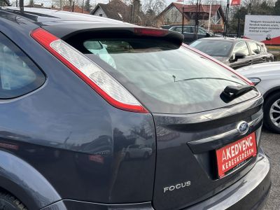 FORD FOCUS 1.6 Ghia (Automata) Klíma Tempomat City szervó Téli/nyári garnitúra!