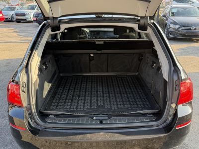 BMW 525d xDrive Touring (Automata) Xenon Tempomat Ülésfűtés PDC Navi Vezérlés cserélve!