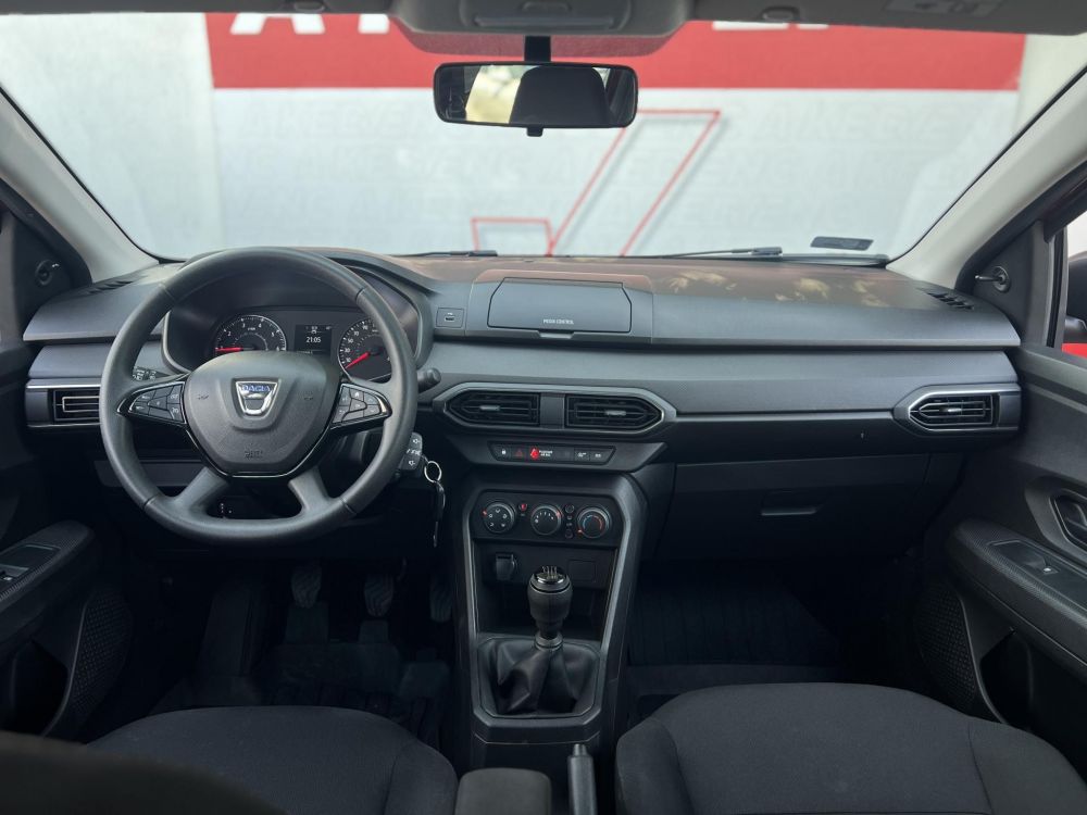 DACIA SANDERO 1.0 TCe Essential Magyarországi. Gyári fényezés. Végig vezetett szervizkönyv!