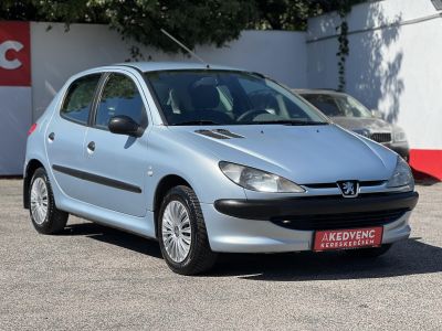 PEUGEOT 206 1.4 Presence Friss műszaki vizsga Jéghídeg klíma! Okos döntés!