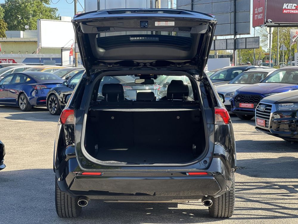 TOYOTA RAV 4 Rav4 2.5 Hybrid Black Edition e-CVT JBL 126e km. LED. sérülésmentes. CARPLAY. kifogástalan állapot!