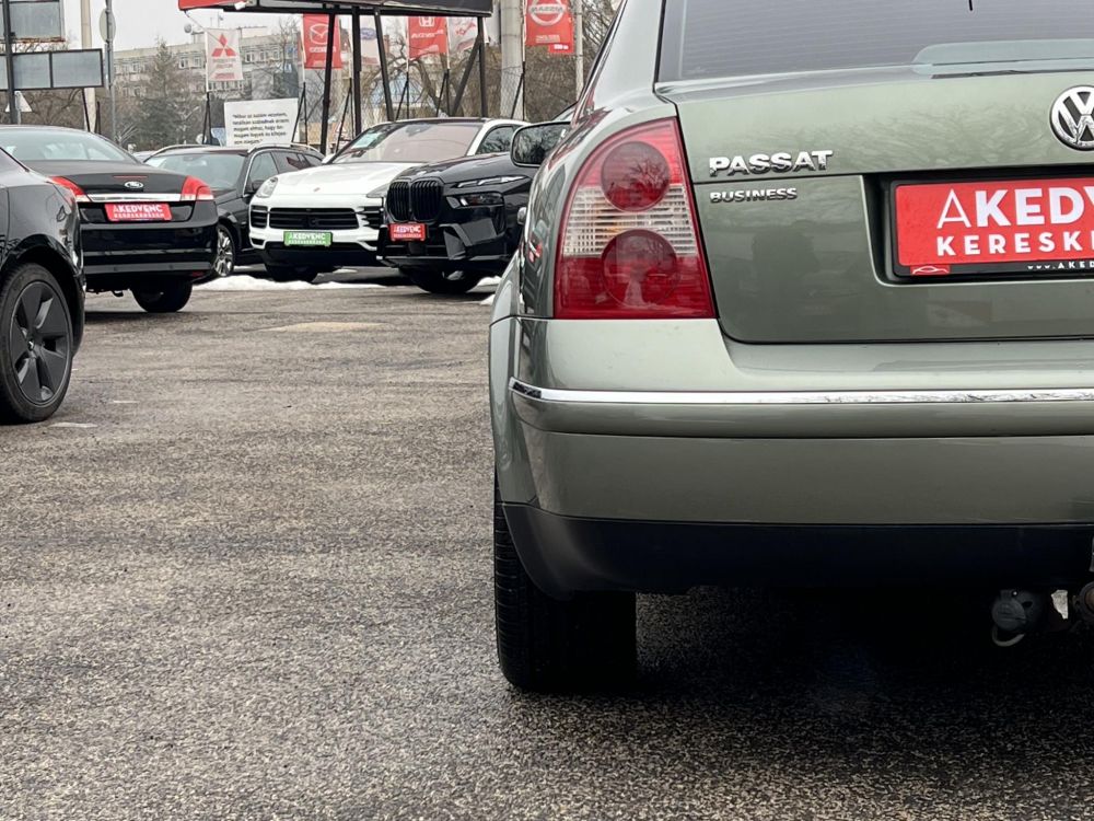 VOLKSWAGEN PASSAT 1.6 Comfortline Business Klíma Tempomat Rendszeresen szervizelt!