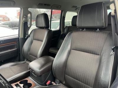 MITSUBISHI PAJERO 3.2 DI-D Instyle Navi (Automata) Xenon Bőr belső 7 személyes Tempomat Bluetooth Navi