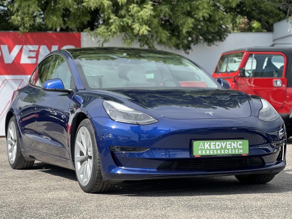 TESLA MODEL 3 Long Range AWD (Automata) 44e km. FEHÉR BELSŐ. mátrix LED. hőszivattyú. garanciális!