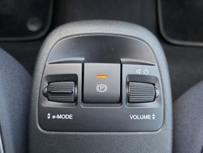 FIAT 500 500e La Prima 42kWh (Automata) Magyar.o-i.Klíma Tempomat Bluetooth Carplay 37e km!