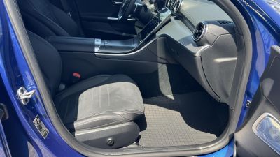 MERCEDES-BENZ C-OSZTÁLY C 300 e T 9G-TRONIC Plug-in hybrid AMG csomag. Burmester. memória. 110km-es elektromos hatótáv!