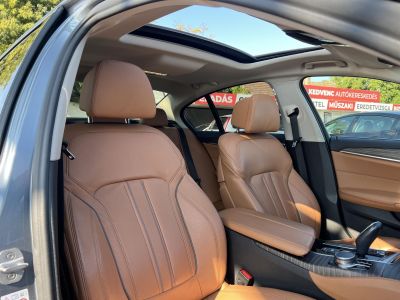 BMW 530i (Automata) Luxury 124e km. Magyarországi Napfénytető Adaptív LED Profnavi Barna bőr Keyless